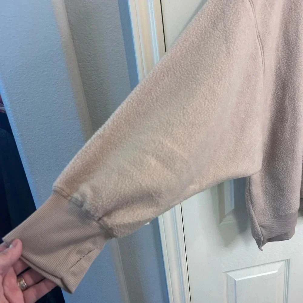🤎”Tahari Sport” NWT Women’s Taupe Soft Crewneck Pullover Sweatshirt Size 2X - Picture 4 of 12